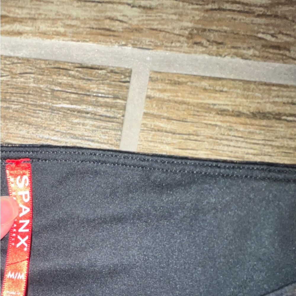 Spanx Faux Leather Metallic Leopard Print Leggings - Picture 5 of 5
